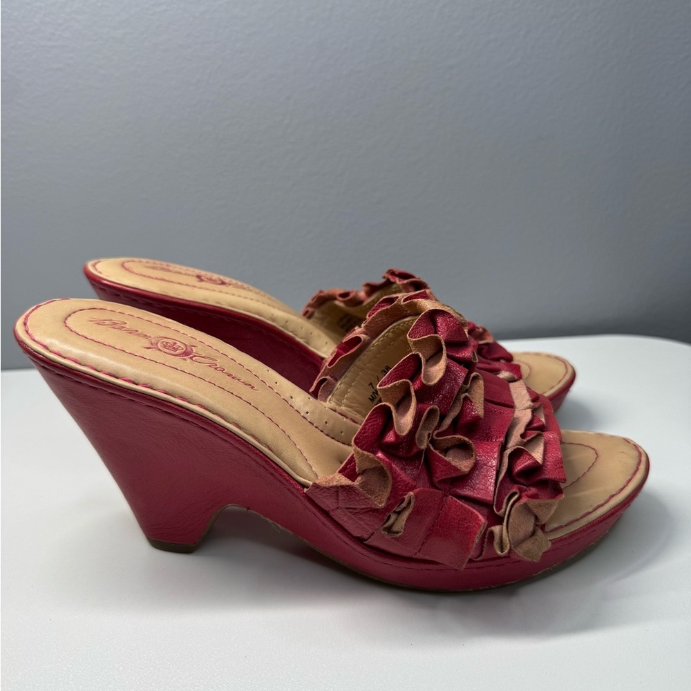 Elegant Red Ruffle Mules - Picture 2 of 6